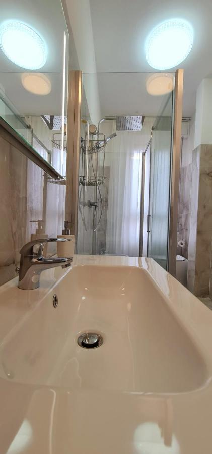 Farah'S House Hotel Падуа Екстериор снимка