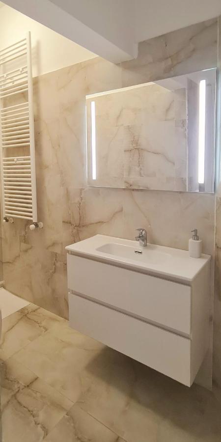 Farah'S House Hotel Падуа Екстериор снимка