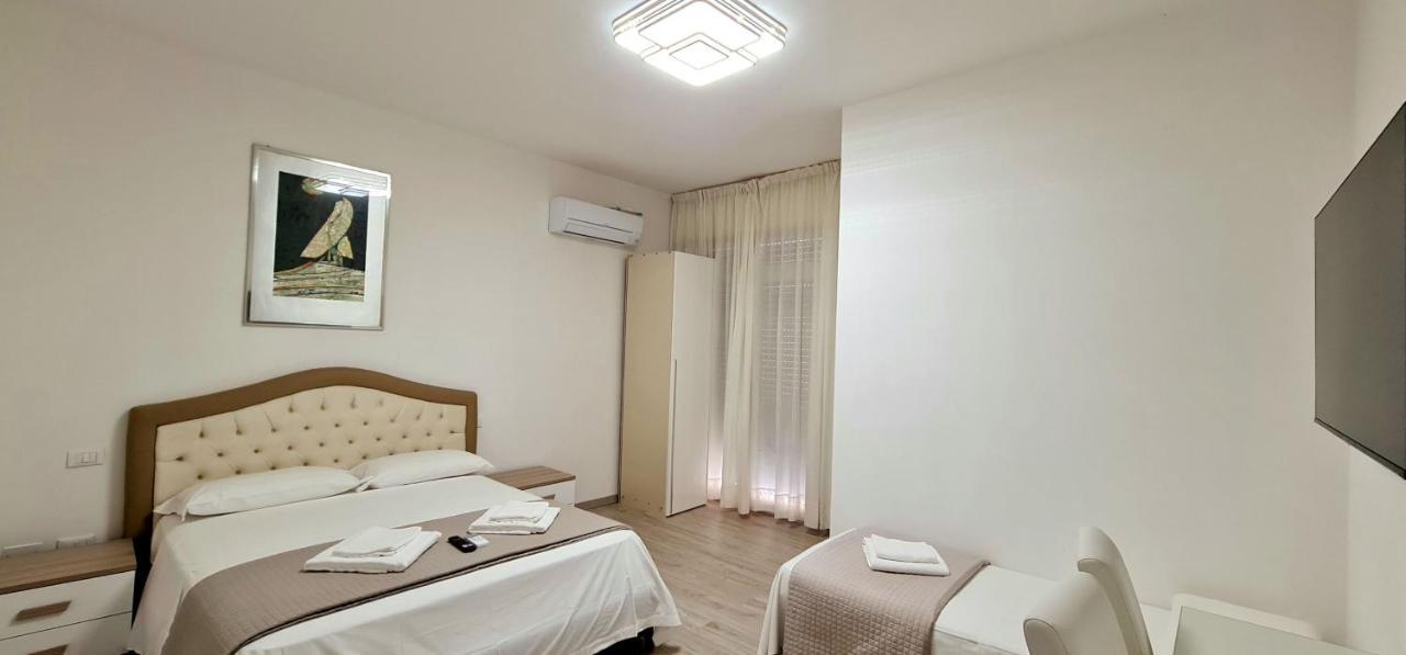 Farah'S House Hotel Падуа Екстериор снимка
