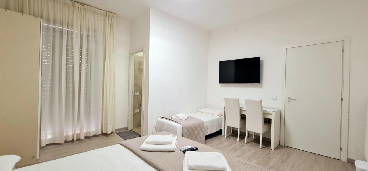 Farah'S House Hotel Падуа Екстериор снимка